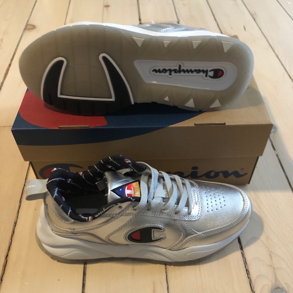 Champion 93 Eighteen Sneaker